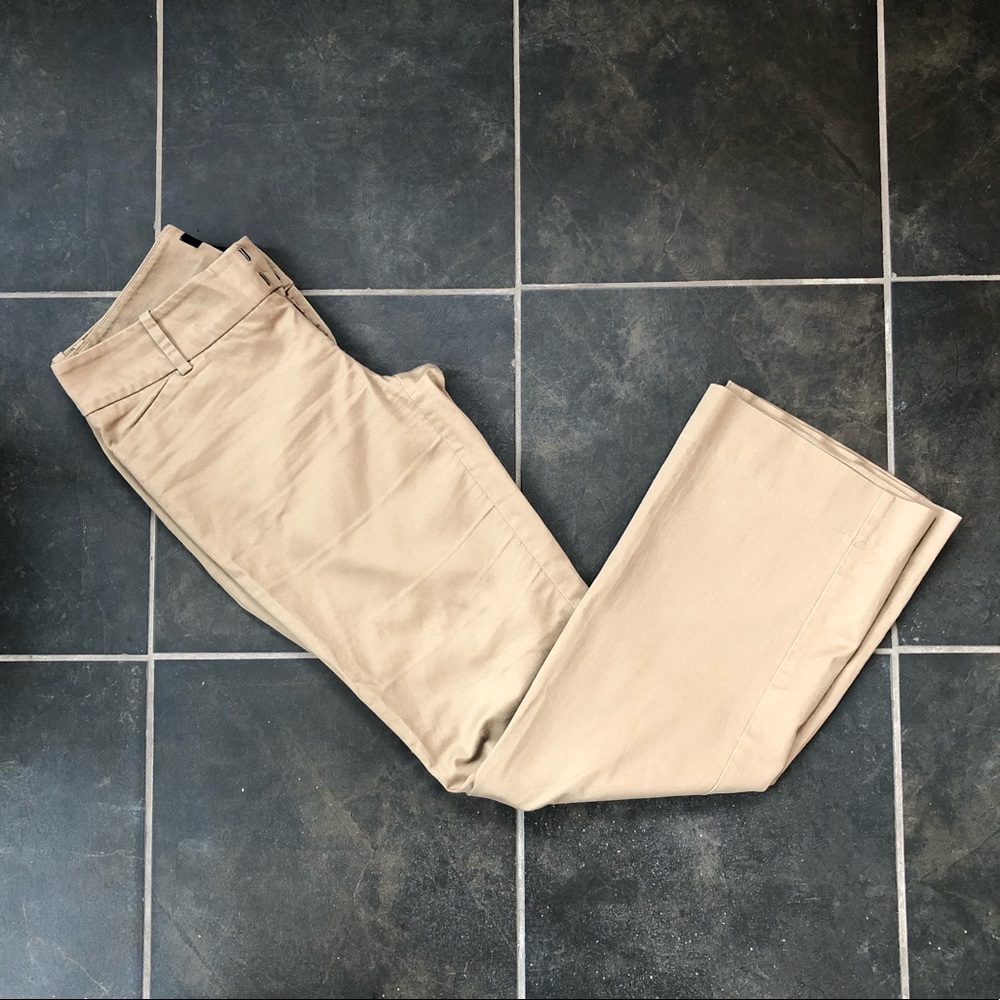 Kaki slacks